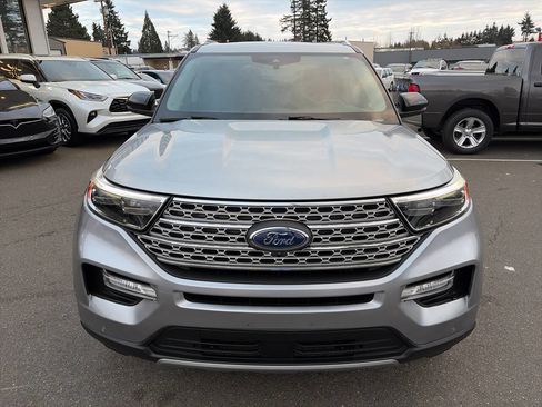 Used 2021 Ford Explorer Limited w/ Equipment Group 301A image 12