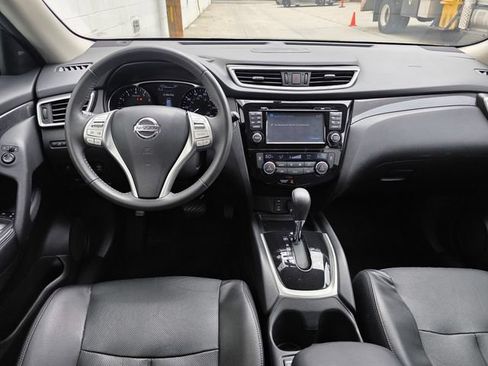 Used 2016 Nissan Rogue SL w/ SL Premium Package FWD image 10