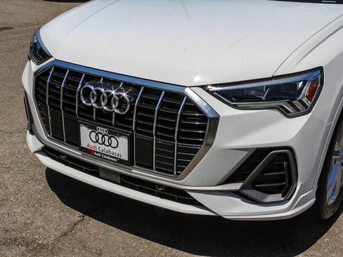 Used 2023 Audi Q3 2.0T Premium Plus AWD/4WD image 8