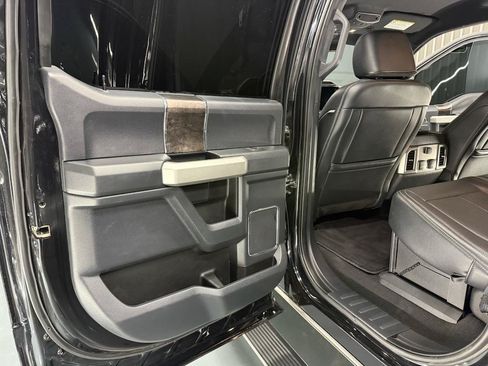 Used 2022 Ford F350 Lariat w/ Lariat Ultimate Package AWD/4WD image 21