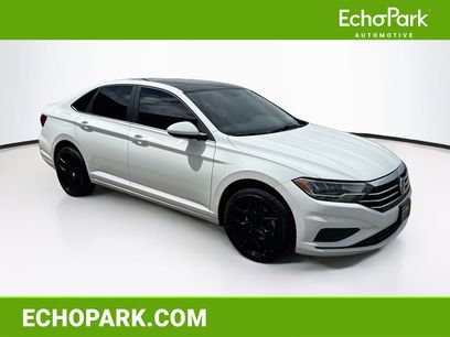 Used 2019 Volkswagen Jetta SE w/ Cold Weather Package