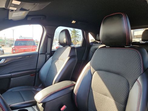 Used 2025 Ford Escape ST-Line w/ Tech Pack #1 image 16