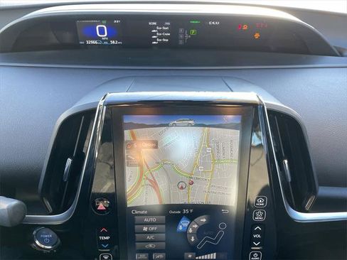 Certified 2022 Toyota Prius Prime XLE image 17