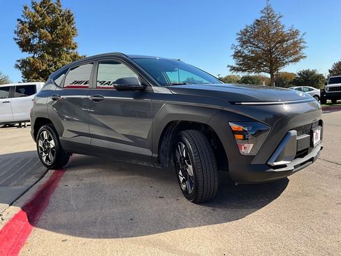 Used 2025 Hyundai Kona SEL image 5
