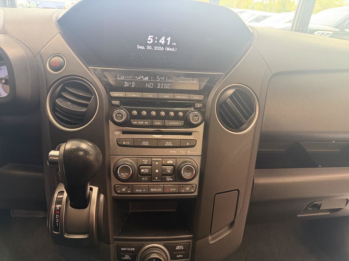 Used 2014 Honda Pilot Touring image 14
