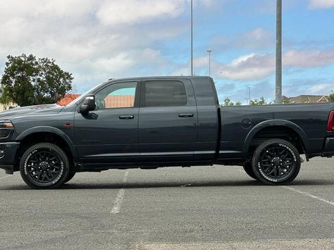 New 2026 RAM 2500 Limited AWD/4WD image 6