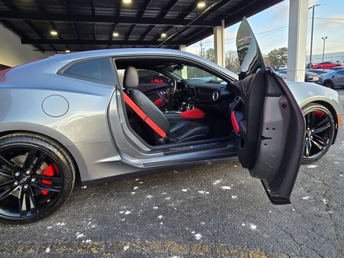 Used 2021 Chevrolet Camaro SS w/ Redline Edition RWD image 17