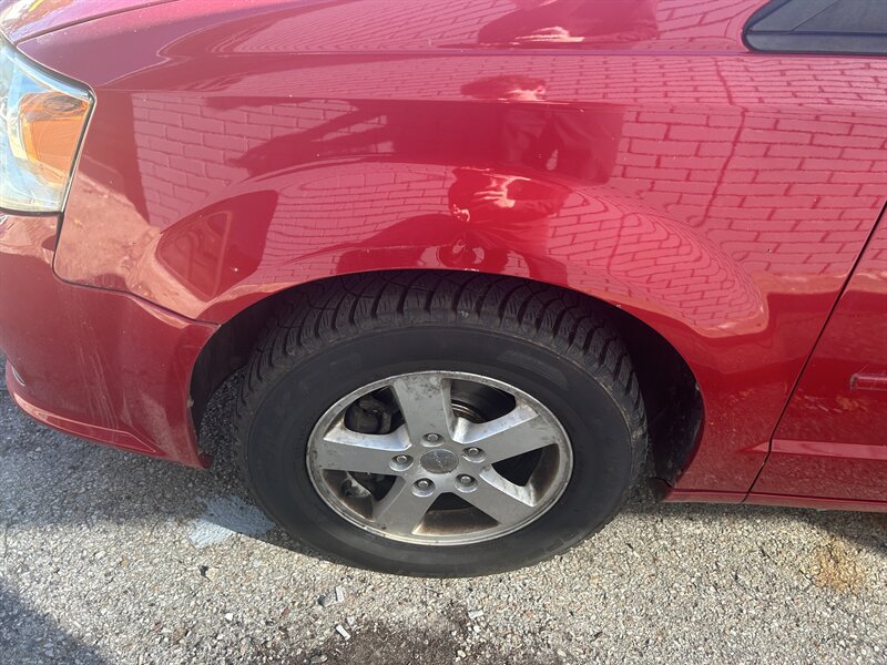 Used 2012 Dodge Grand Caravan SXT FWD image 19