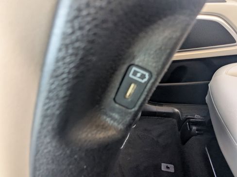 Certified 2024 Kia Telluride S image 17