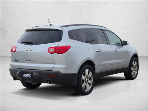 Used 2009 Chevrolet Traverse LTZ image 5