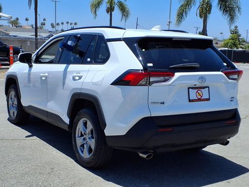 Certified 2025 Toyota RAV4 XLE AWD/4WD image 4