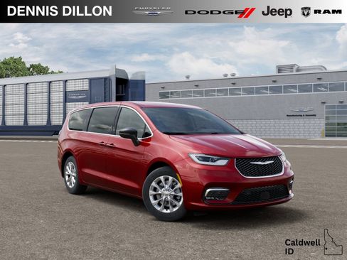 New 2026 Chrysler Pacifica Select image 1