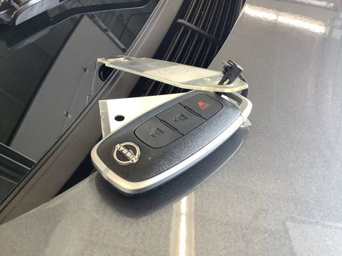 Used 2025 Nissan Kicks S AWD/4WD image 28