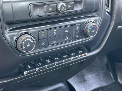 Used 2017 Chevrolet Silverado 2500 W/T w/ WT Fleet Convenience Package AWD/4WD image 25