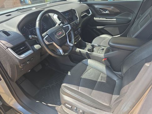Used 2024 GMC Terrain SLT FWD image 7