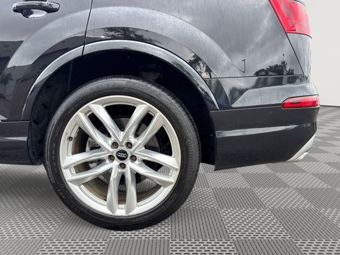 Used 2018 Audi Q7 3.0T Prestige AWD/4WD image 29