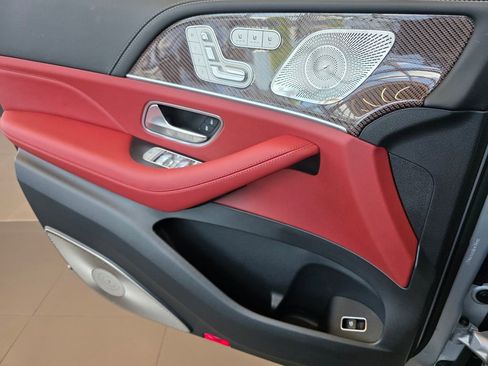 New 2026 Mercedes-Benz GLS 63 AMG 4MATIC image 18