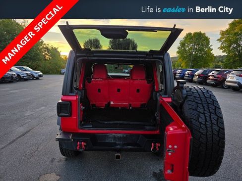 Used 2018 Jeep Wrangler Unlimited Sport S image 10
