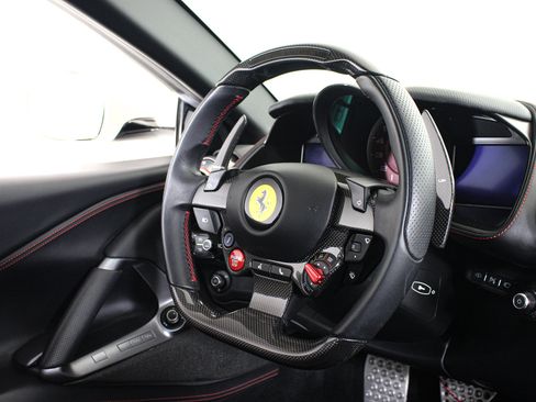 Used 2020 Ferrari 812 Superfast RWD image 50
