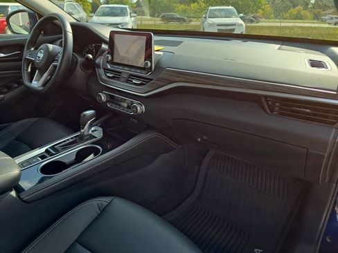 Used 2020 Nissan Altima 2.5 Platinum image 33