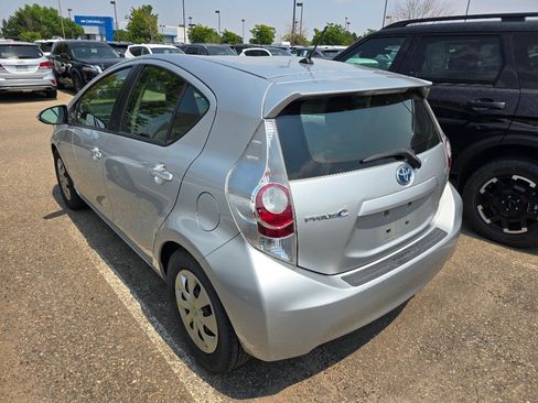 Used 2014 Toyota Prius C One FWD image 3