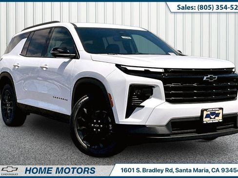New 2026 Chevrolet Traverse LT w/ Driver Confidence Package FWD image 1