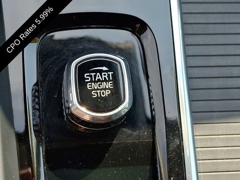 Certified 2024 Volvo XC60 T8 Core w/ Climate Package AWD/4WD image 28