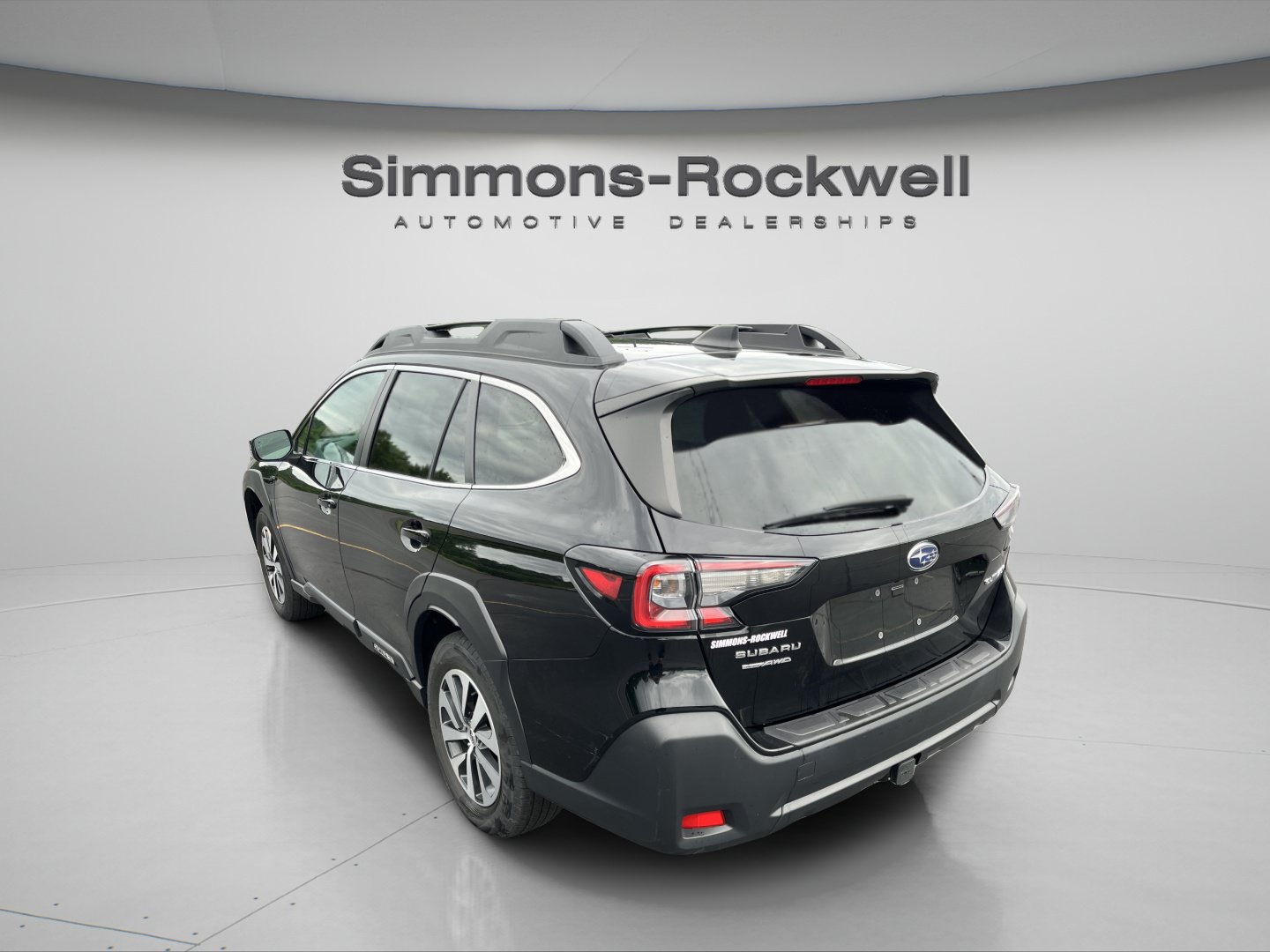 Used 2024 Subaru Outback Premium AWD/4WD image 3