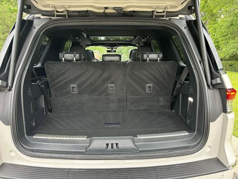 Used 2023 Lincoln Navigator Reserve AWD/4WD image 41
