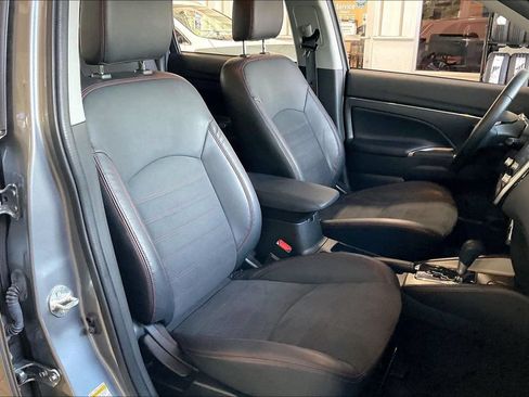 Used 2022 Mitsubishi Outlander Sport SE FWD image 22