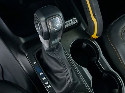 Used 2023 Ford Bronco Badlands image 25