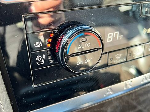 Used 2023 Nissan Armada Platinum w/ Captain's Chairs Package image 41