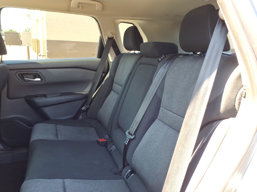 Used 2024 Nissan Rogue SV AWD/4WD image 11