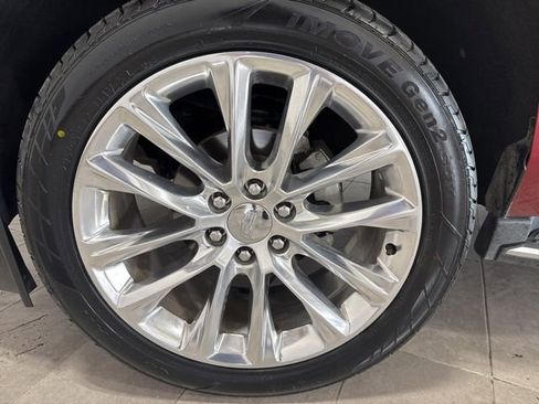 Used 2018 Cadillac Escalade Luxury image 11