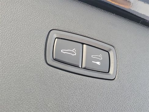 New 2026 Porsche Cayenne Coupe image 18