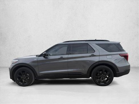 Used 2022 Ford Explorer ST-Line w/ Class IV Trailer Tow Package RWD image 2