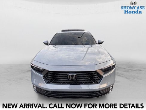 Used 2024 Honda Accord Touring image 7