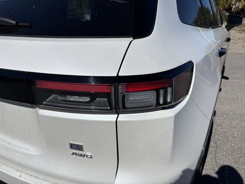 Used 2025 Honda Prologue Elite image 12