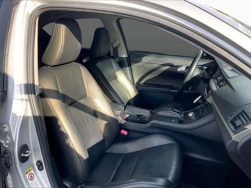 Used 2012 Lexus CT 200h Premium w/ Premium Audio Pkg image 9