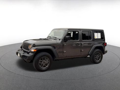 Used 2025 Jeep Wrangler Sport S image 8