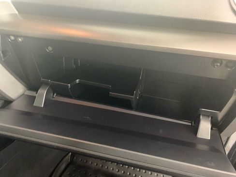 Used 2019 Toyota Tundra SR5 w/ SR5 Upgrade Package image 43