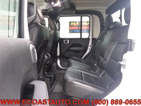 Used 2021 Jeep Gladiator Overland w/ Popular Equipment Package image 14