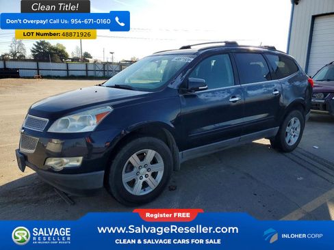 Used 2012 Chevrolet Traverse LT image 1