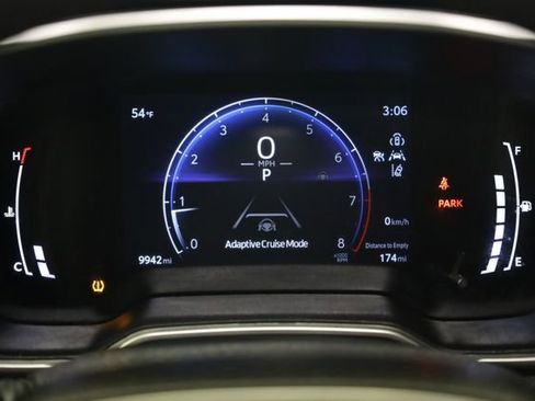 Used 2024 Toyota Corolla XSE image 19