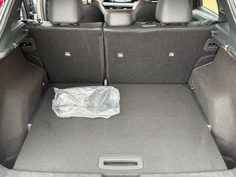 Certified 2025 Nissan Kicks SR image 13