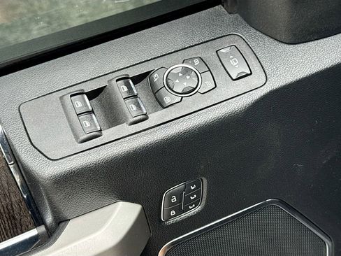 Used 2021 Ford F250 Lariat w/ Lariat Ultimate Package image 18