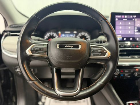 Used 2022 Jeep Compass Limited w/ Sun and Sound Group AWD/4WD image 26