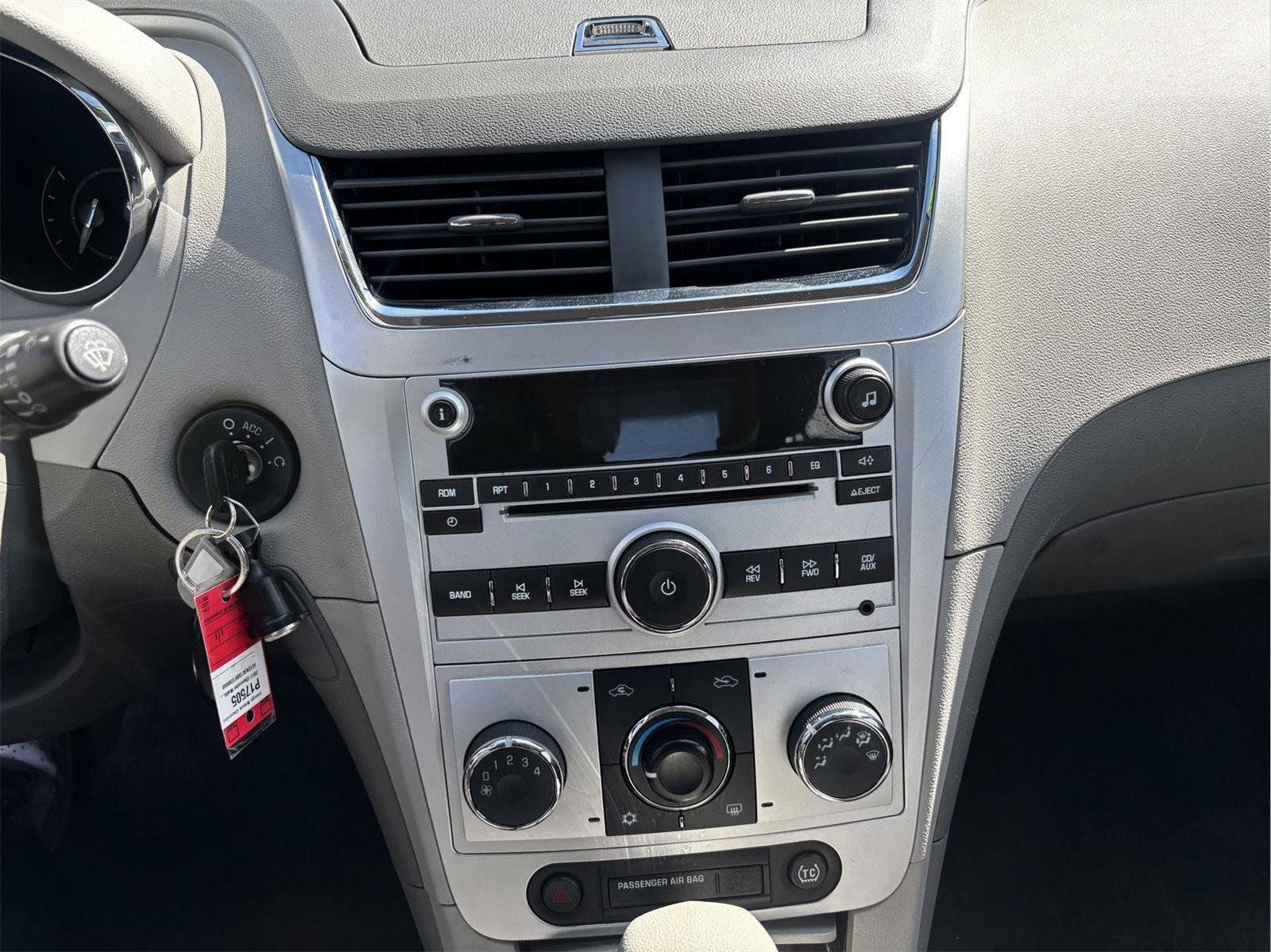 Used 2011 Chevrolet Malibu LS FWD image 16