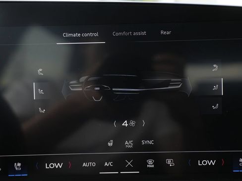 Used 2025 Audi Q5 Premium Plus w/ Premium Plus AWD/4WD image 63