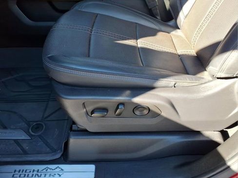 Used 2025 Chevrolet Silverado 1500 High Country image 26